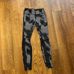 Women’s XS Nike running tights